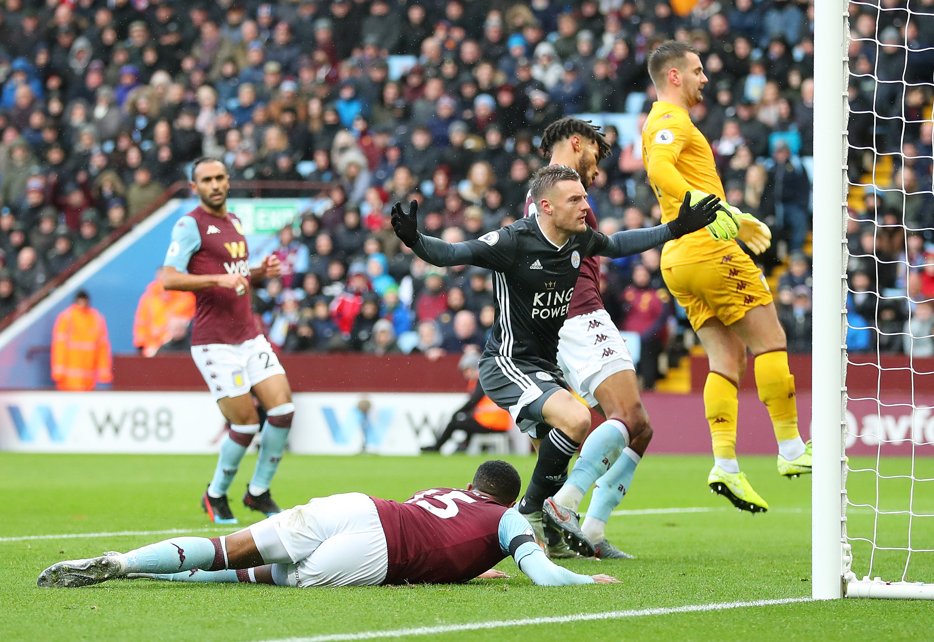 受到伤病危 受到伤病危